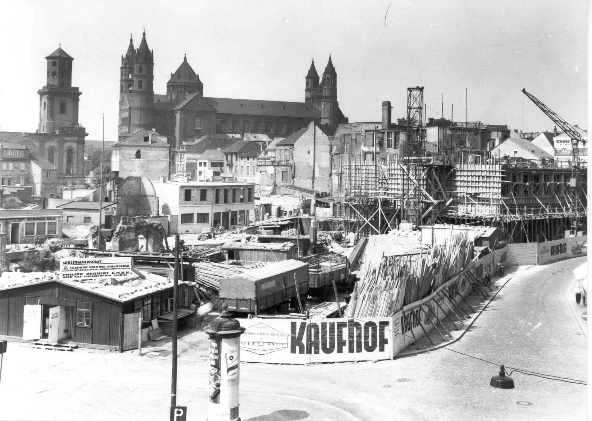 K32, Worms