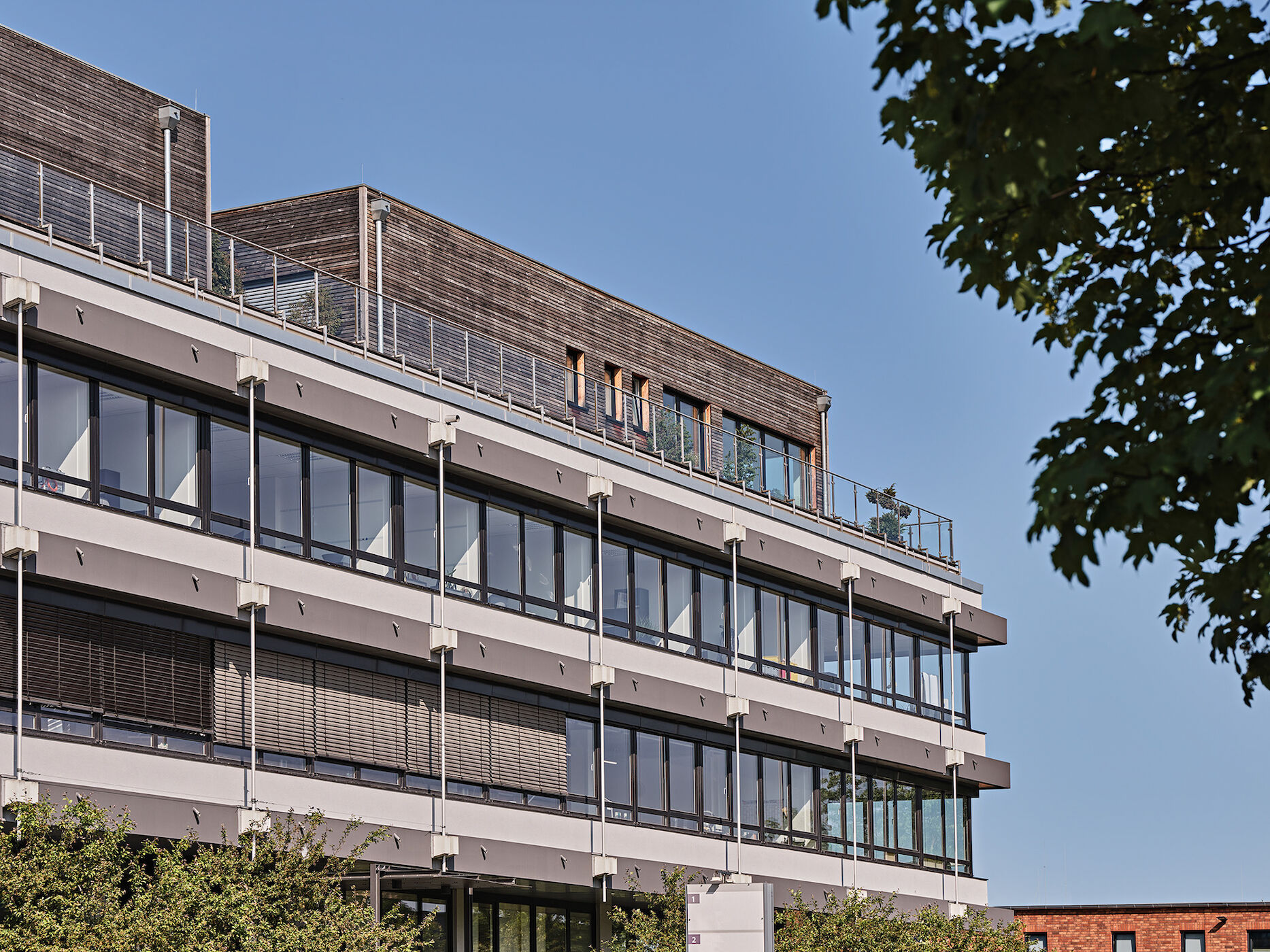 Oskar-von-Miller-Straße 1, Eching
