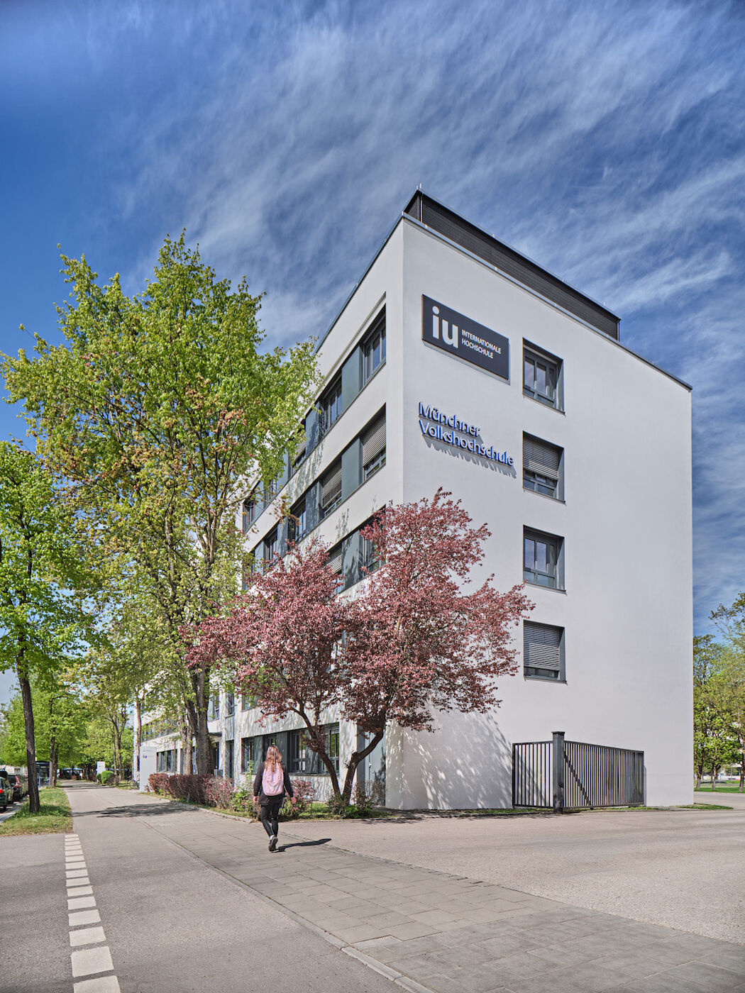 Claudius-Keller-Straße 7, München